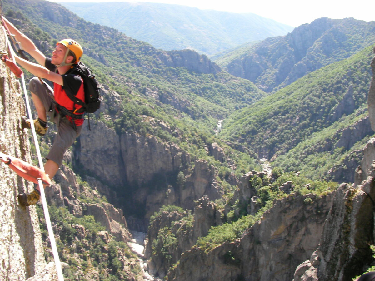 Image 2 : GRANDEUR NATURE : SPORTS DE GRIMPE