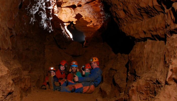 Image 4 : SPORT NATURE LOZERE - SPÉLÉOLOGIE