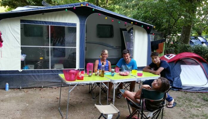 Image 2 : CAMPING DES SOURCES