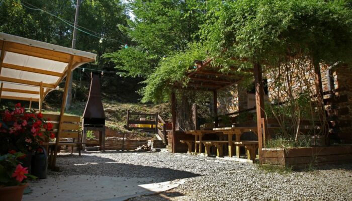 Image 0 : CAMPING LOU TREILLAT