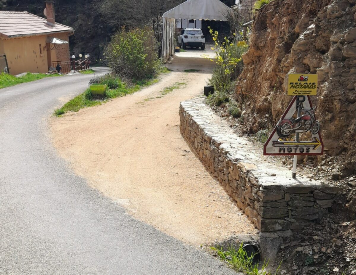 Image 4 : ROULOTTES DU MOTARD CÉVENOL