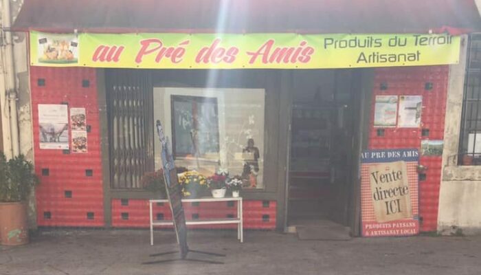 Image 0 : AU PRÉ DES AMIS