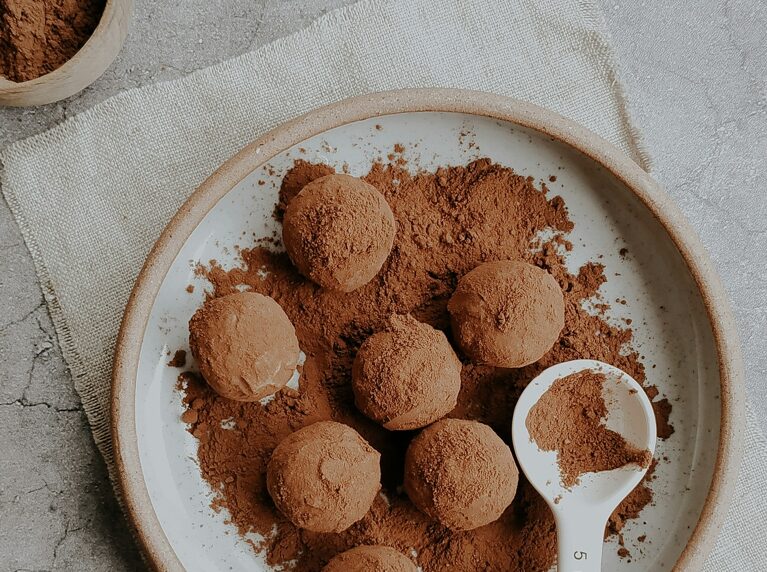 Image 0 : ATELIER CUISINE : TRUFFES AU CHOCOLAT