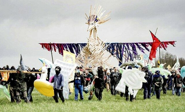 Image 0 : CINECO: SOULÈVEMENTS