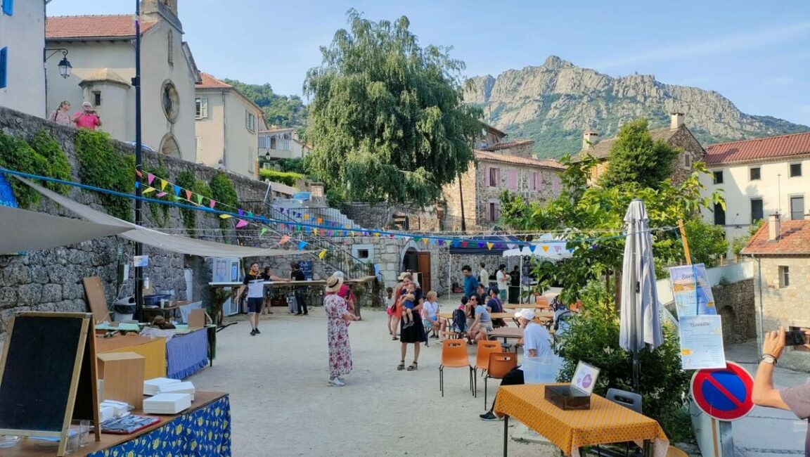 Image 0 : FORUM DES ASSOCIATIONS