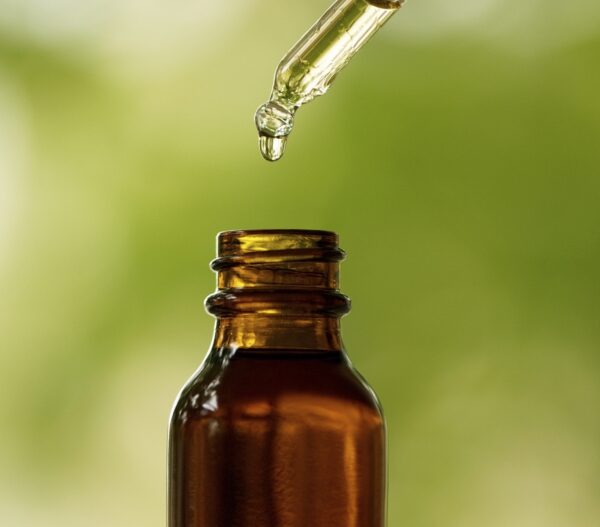Image 0 : LES BASIQUES DES HUILES ESSENTIELLES