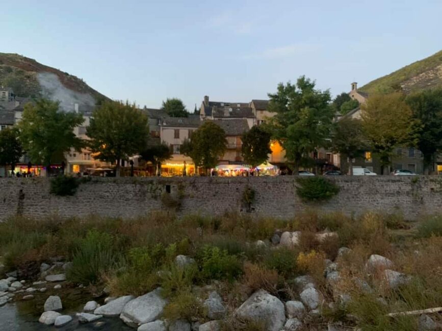 Image 1 : MARCHÉ NOCTURNE