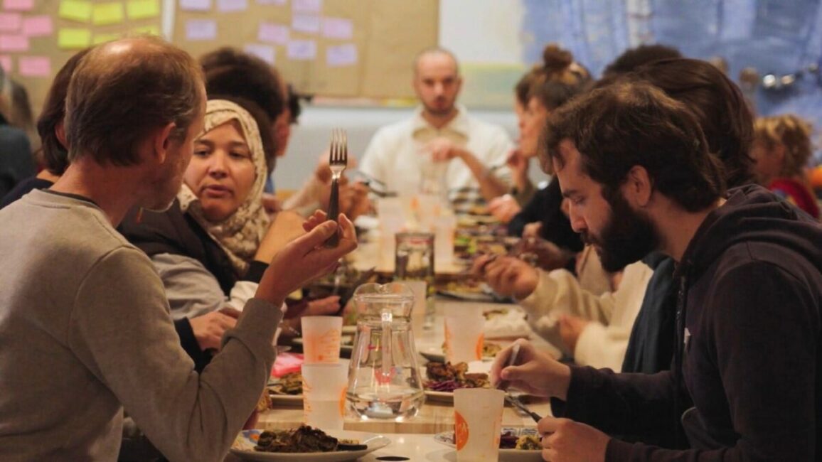 Image 0 : PROJECTION – DÉBAT : “MANGER POUR VIVRE”