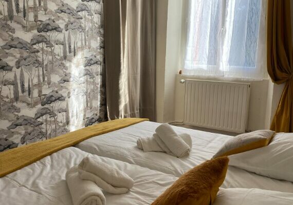 Image 0 : AUBERGE DES BASTIDES