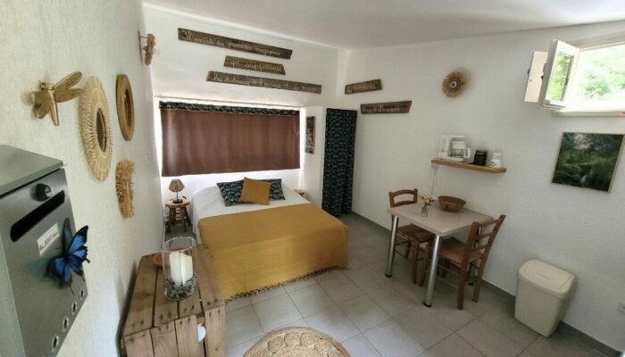 Image 0 : LES GÎTES DE LA RIVIÈRE D'ARGENT : GÎTE LA SOURCE