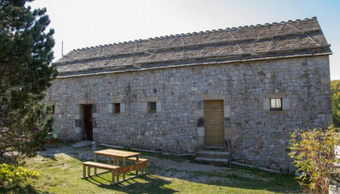 Image 1 : VILLAGE DE GITES DU MAS DE LA BARQUE APPARTEMENT 2-4 PERS. DUPLEX