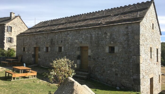 Image 1 : VILLAGE DE GITES DU MAS DE LA BARQUE APPARTEMENT 6 PERSONNES DUPLEX APMR