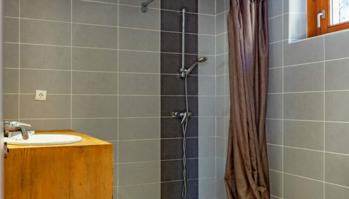 Image 3 : VILLAGE DE GITES DU MAS DE LA BARQUE APPARTEMENT 6 PERSONNES DUPLEX APMR