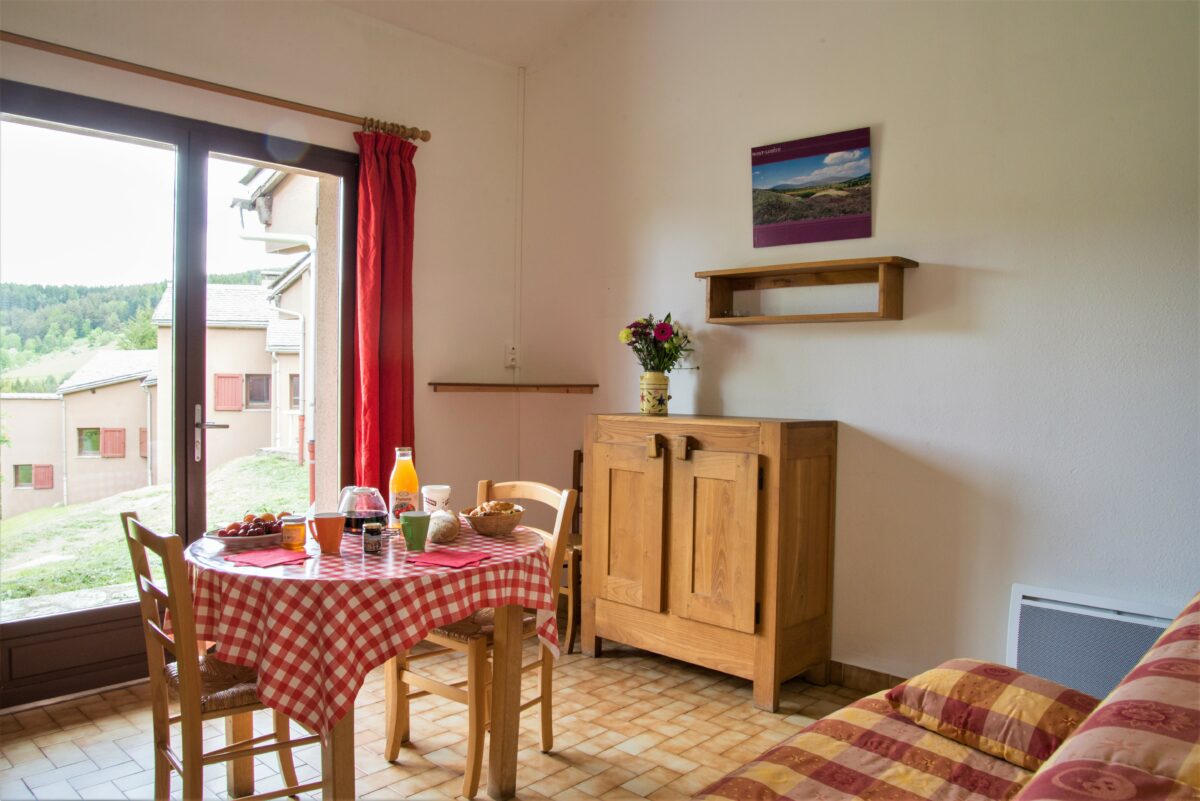Image 2 : VILLAGE DE GITES DU BLEYMARD 2-4 PERSONNES