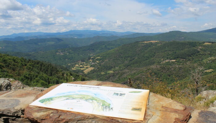 Image 0 : AUTOUR DE LA MONTAGNE DE LA VIEILLE MORTE