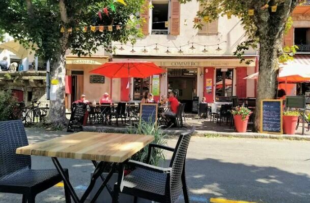 Image 0 : CAFÉ LE COMMERCE