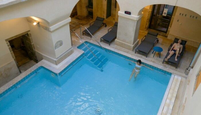 Image 0 : Bien être et randonnée / raquettes Cévennes Mont Lozère